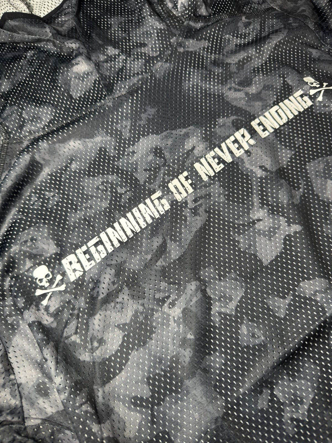 Bone Mesh Top Dri-Fit Hoodie Long Sleeve w buff CN Black Grey Camo